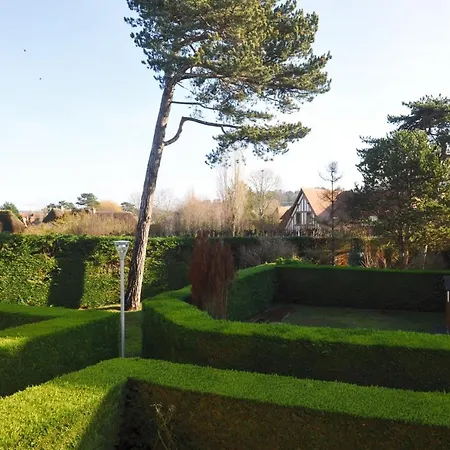 Charming And Spacious Studio In Tourgeville